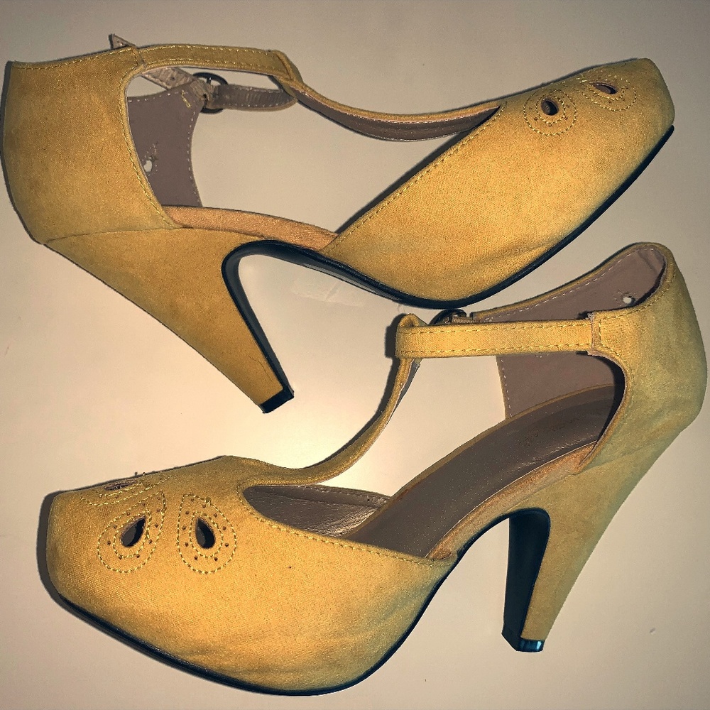 ModCloth Graham Street Mustard Yellow Suede Heels
